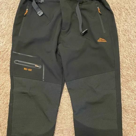 🛑SOLD🛑SOLD🛑WEI TEK TACTICAL/SKI Durable Black Cargo Pants w/Adjustable Waistband - Picture 1 of 15